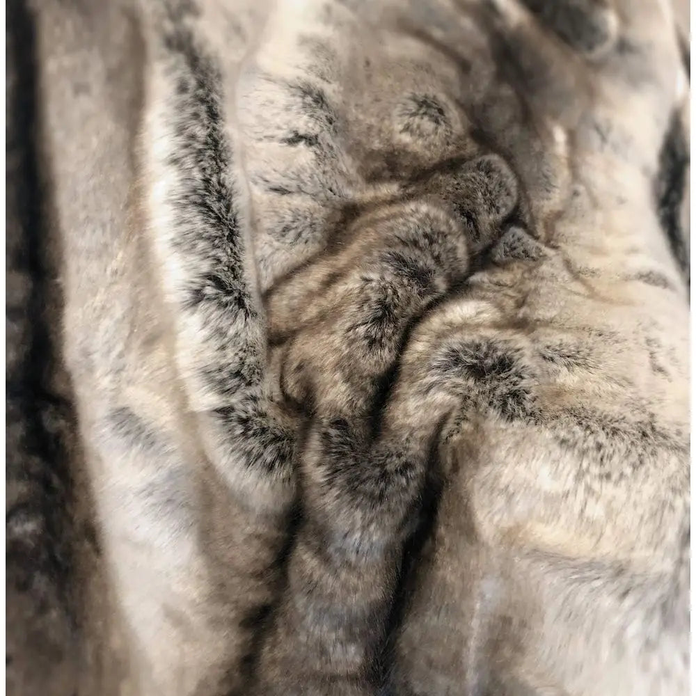 Luxury Faux Fur Throw Blanket Super Soft Oversized Thick Warm Afghan Reversible to Plush Velvet in Tan Grey Wolf, Cream Mink or