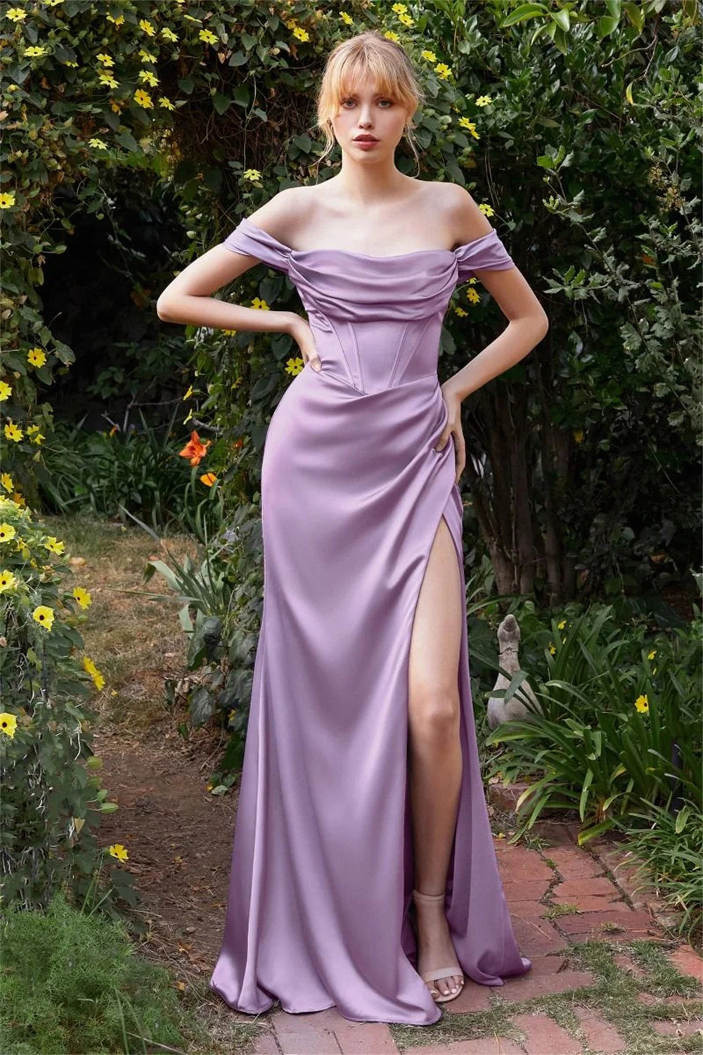Off Shoulder Strapless Mermaid Bridesmaid Dresses for Wedding Split Side Formal Evening Gown Pleated Prom Gown customized