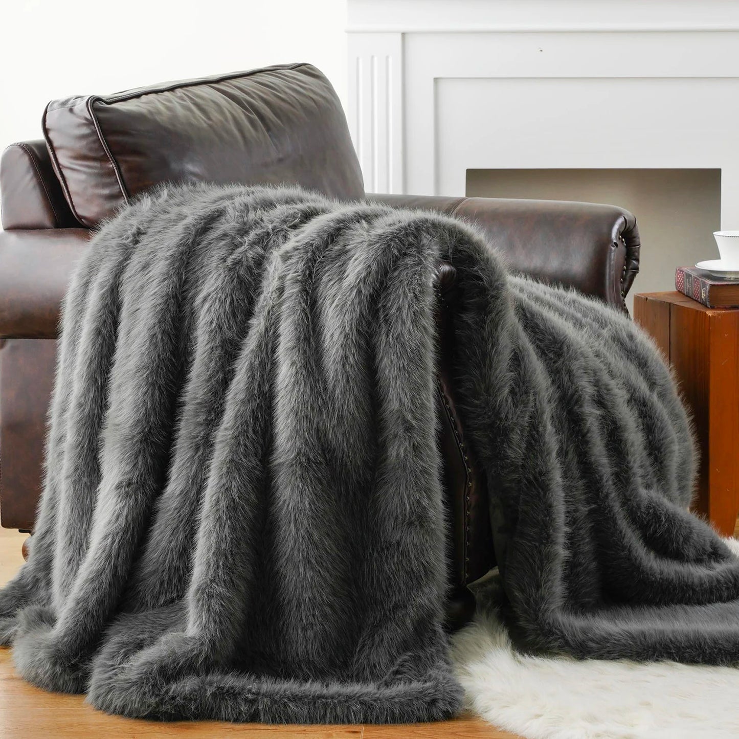 Battilo Fluffy Soft Blankets Luxury Fur blanket for Bed Sofa Mink Faux Fur Throw and Blankets Large Warm Blanket for Home Decor