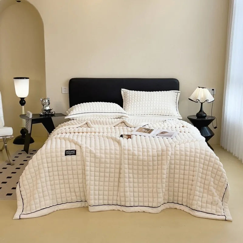 New Golden mink fleece cutting grid multifunctional leisure blanket, office nap blanket, high weight gold turtle fleece blanket
